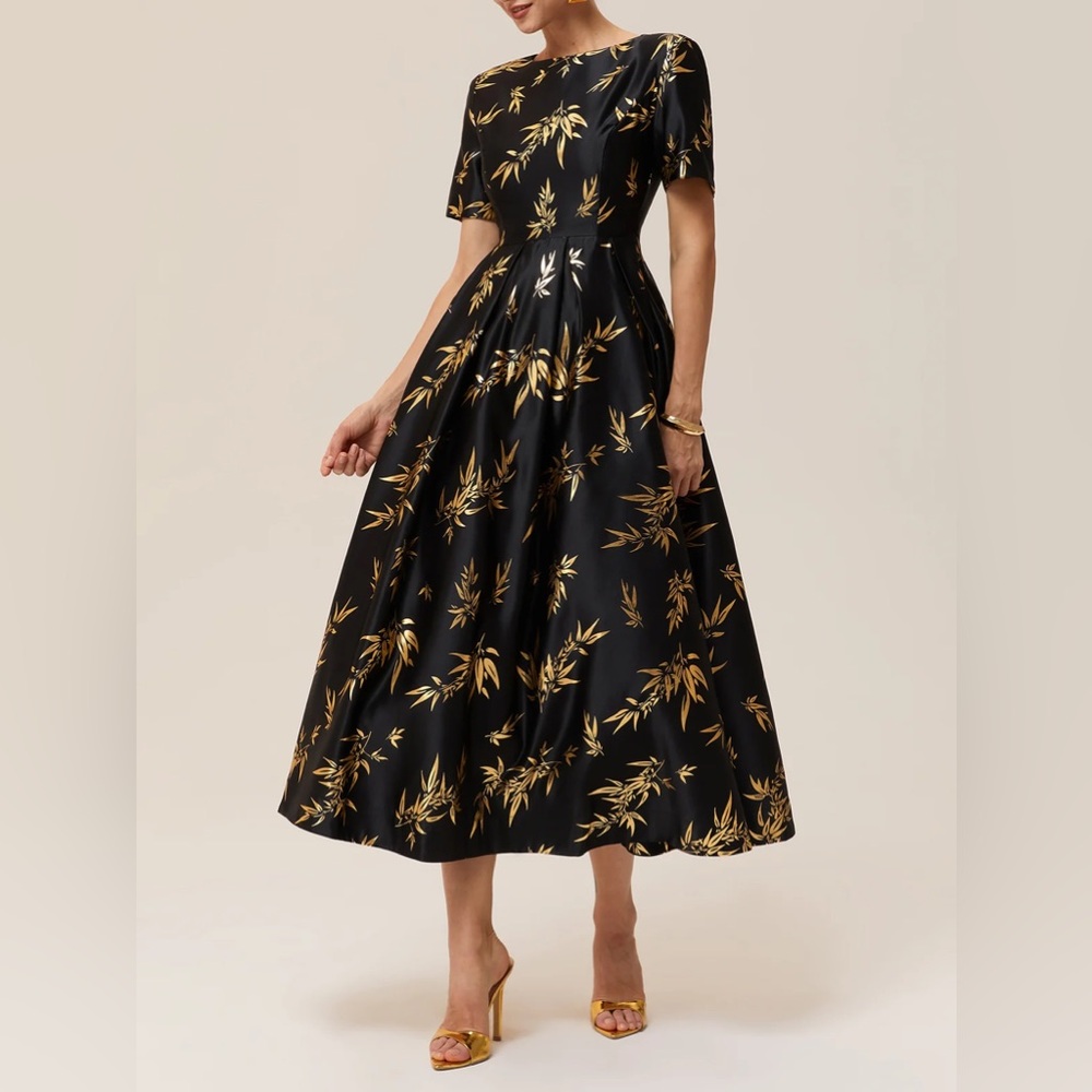 Black Stamped Bronzing Classic Crew Neck Short Sleeve A-Line Midi Dress